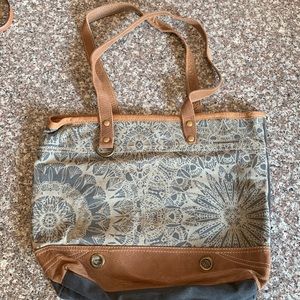 Myra bag tote